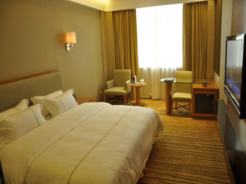 Shun Ying Li Yu Hotel Гуанчжоу Номер фото