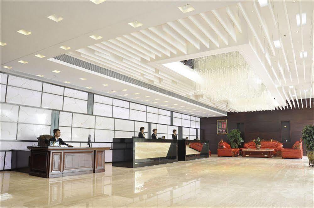 Shun Ying Li Yu Hotel Гуанчжоу Экстерьер фото